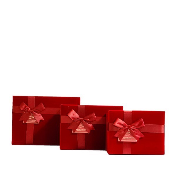 تصویر  (MS9312-50) جعبه كادو بنددار مخمل قرمز 3 سايز